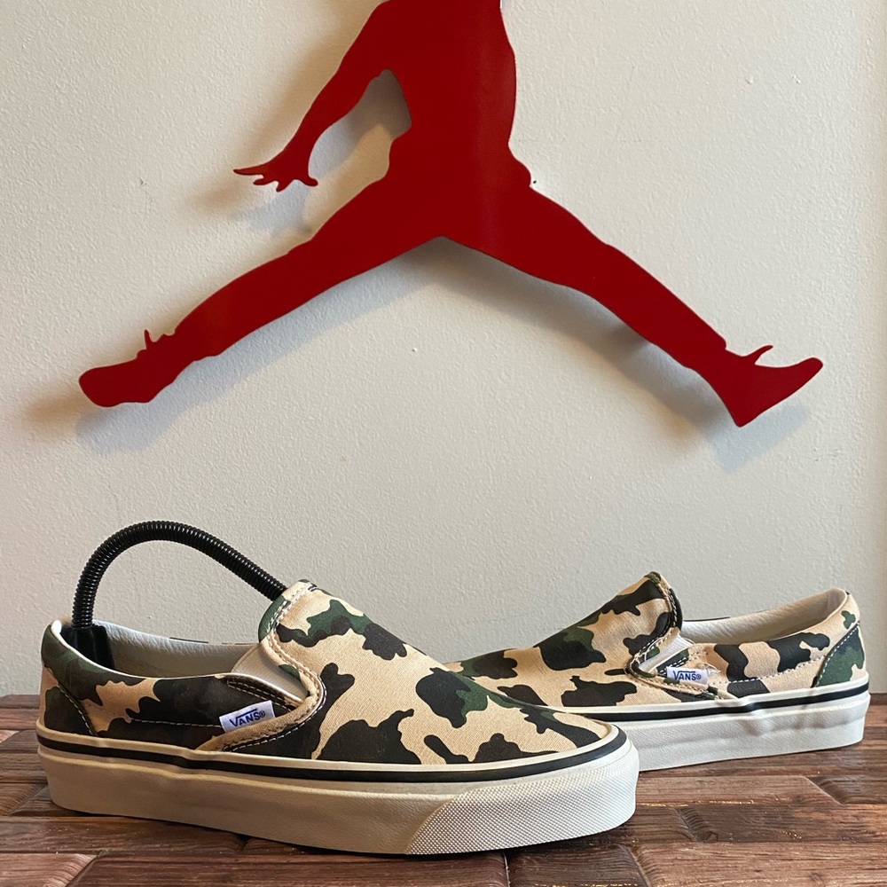 Vans.   Off the wall